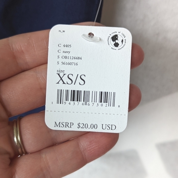 NWT Free People Scoop Neck seameless Crop navy tank cami - Picture 5 of 6